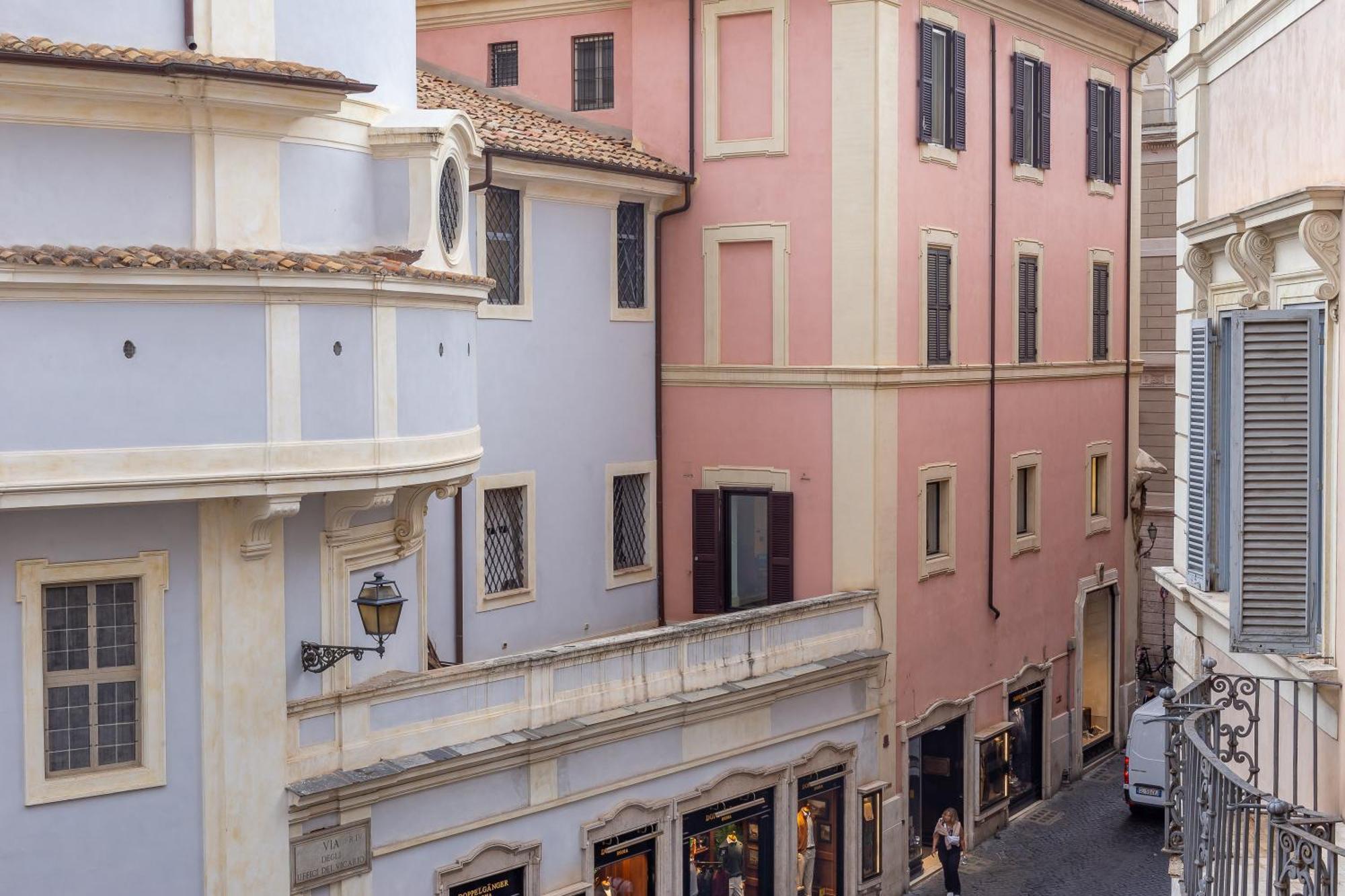 Iflat Pantheon Elegant 3-bedroom Lejlighed *